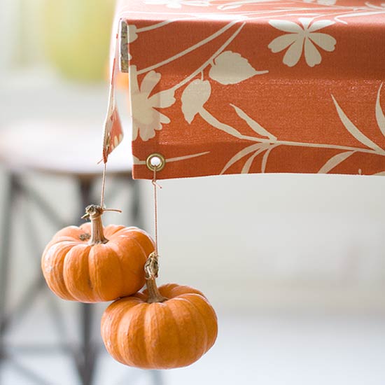 Pumpkin table cloth holder